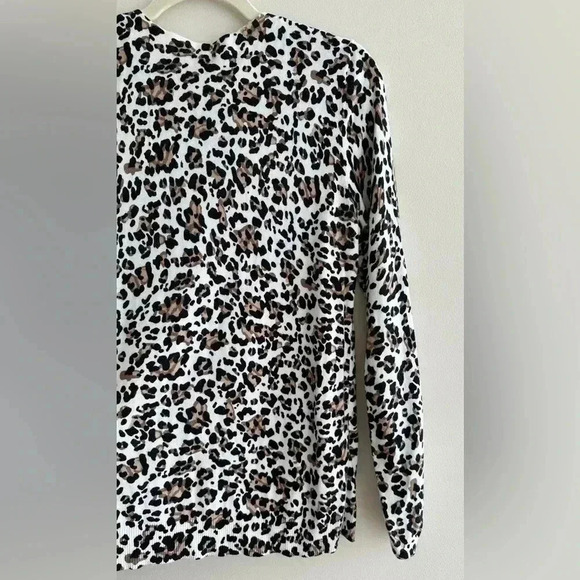 Talbots Cheetah Leopard Print Light Sweater, White and Brown, Size Medium - Picture 13 of 16